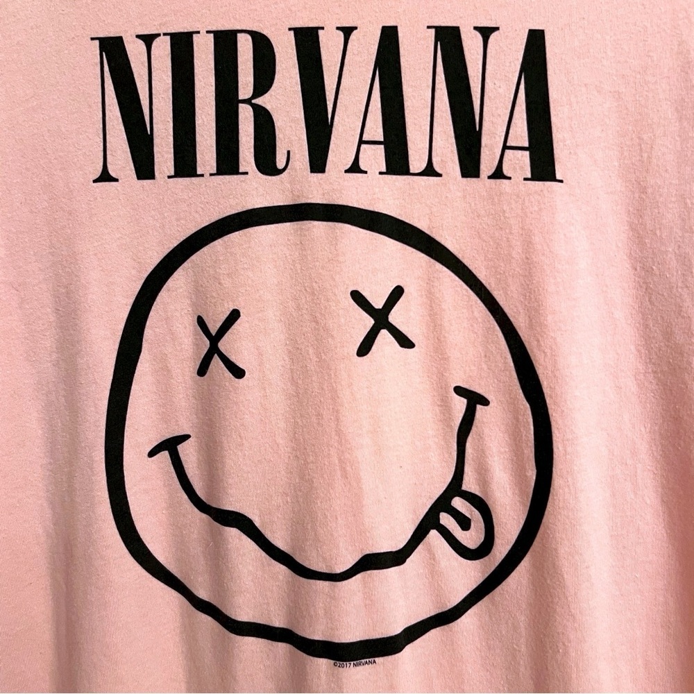 Nirvana Grunge Pink Graphic Short-Sleeve T-Shirt Women’s Fit Size Medium - Picture 2 of 3